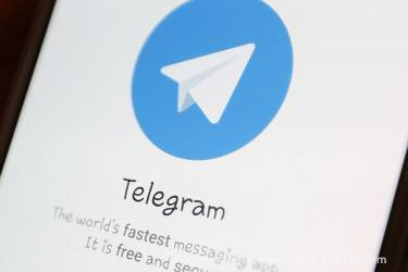 Telegram是一款以隐私保护和云存储功能闻名的通讯软件，它源自哪个国家呢？在如今的数字通讯世界中，Telegram独特的特性吸引了众多用户。究竟这个软件的背后有着怎样的发展历程，以及用户可以通过它实现哪些可能性呢？